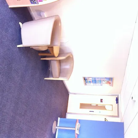 Days Sheffield South